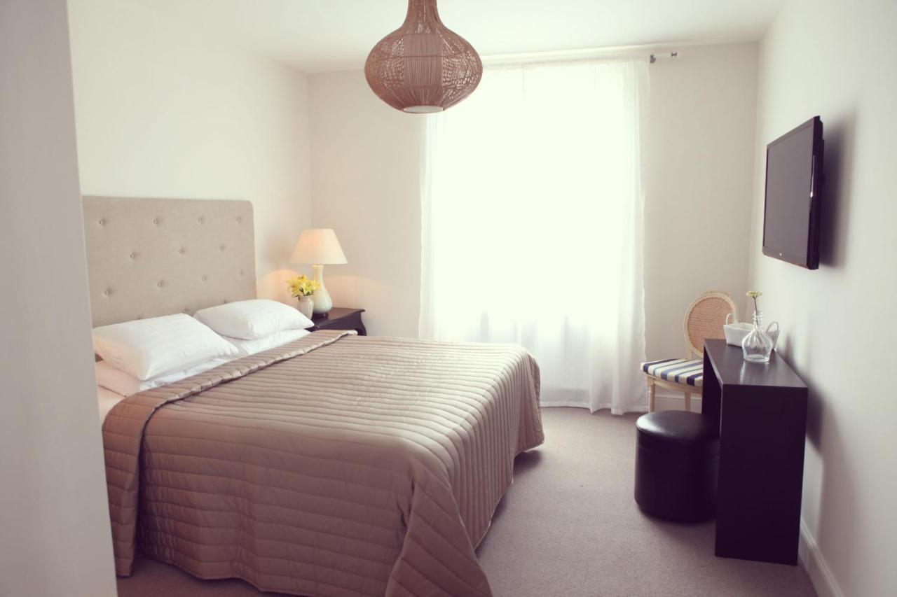 Blue Pigeons Hotel 4*